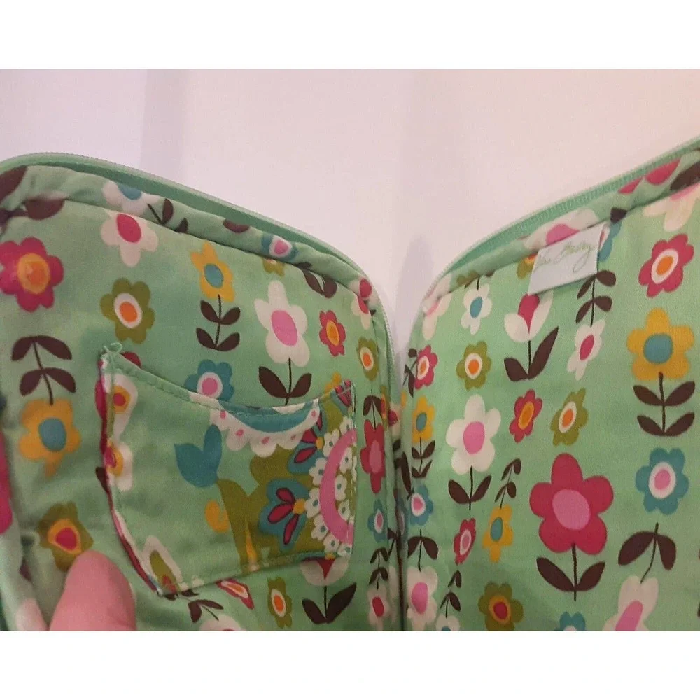 Vera Bradley Ipad/Tablet Case Paisley Floral